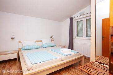 Appartementen aan zee Rogoznica - 17129