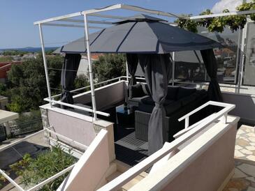 Apartments with parking space Rogoznica - 17138