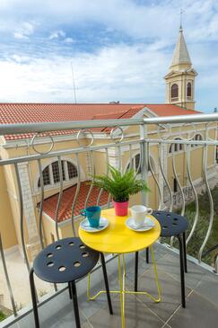 Apartments with parking space Novalja, Pag - 17140