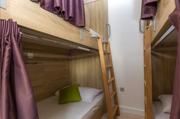 Apartments with parking space Novalja, Pag - 17140