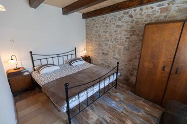 Ház családok részére medencével Bogatić, Krka - 17168