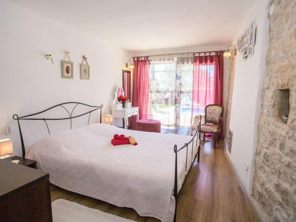 Family friendly house with a swimming pool Radetići, Central Istria - Središnja Istra - 17183
