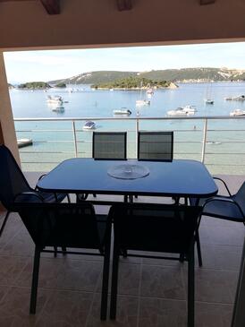 Three bedroom apartment Supetarska Draga - Donja, Rab (A-17201-b(