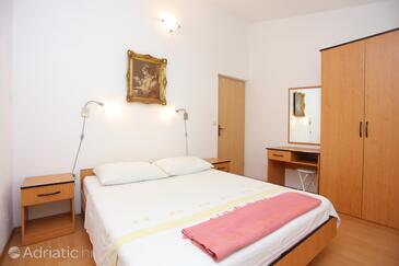 Apartments by the sea Okrug Donji, Čiovo - 17232