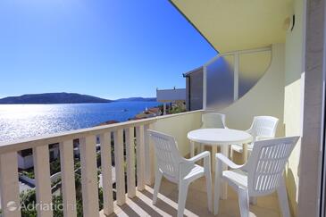 Apartments by the sea Okrug Donji, Čiovo - 17232