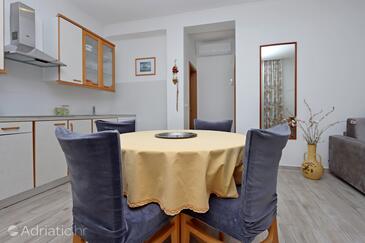 Apartamente cu parcare Suha Punta, Rab - 17239