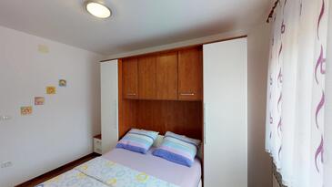 Apartments with parking space Vilanija, Umag - 17240