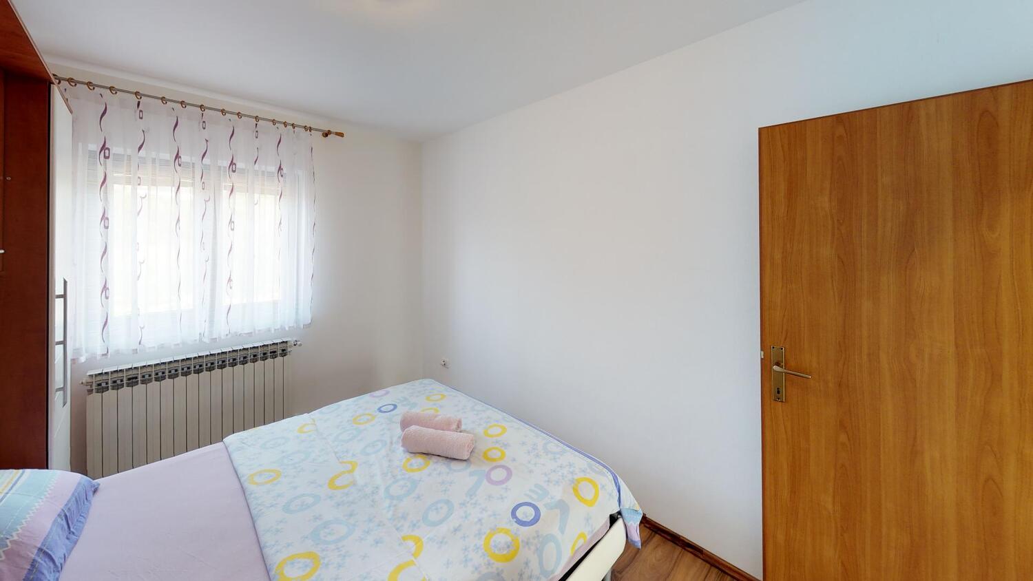 A-17240-a - Private accommodation - Apartments with a parking space Vilanija, Umag