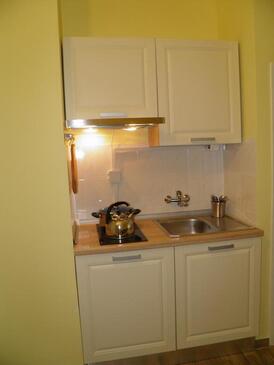 Lejlighedens parkeringsplads Vir - 17253