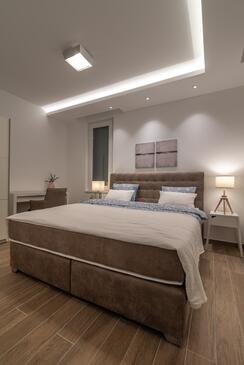 Luxury villa with a swimming pool Trogir - 17256