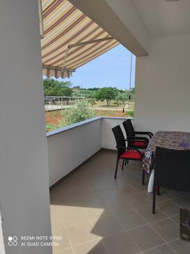 Ferienwohnungen für Familien mit Kindern Zaton, Zadar - 17268