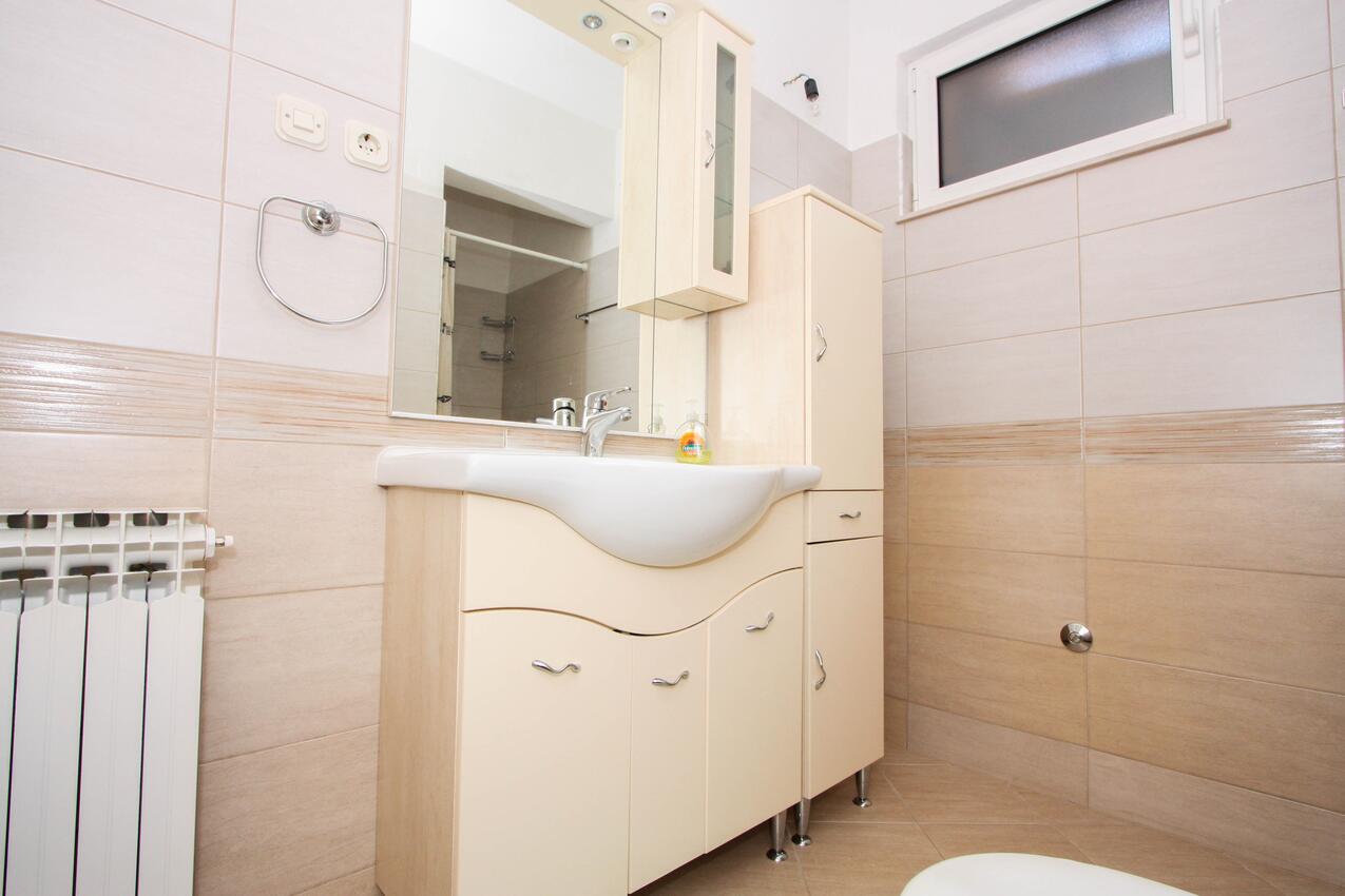 A-17280-a - Private accommodation - Apartments by the sea Arbanija, Čiovo