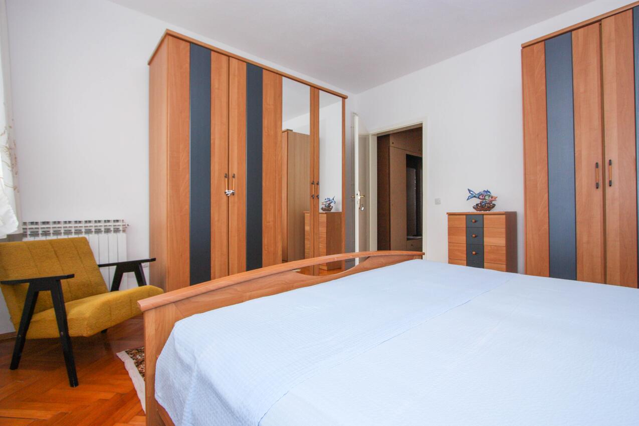 A-17280-a - Private accommodation - Apartments by the sea Arbanija, Čiovo