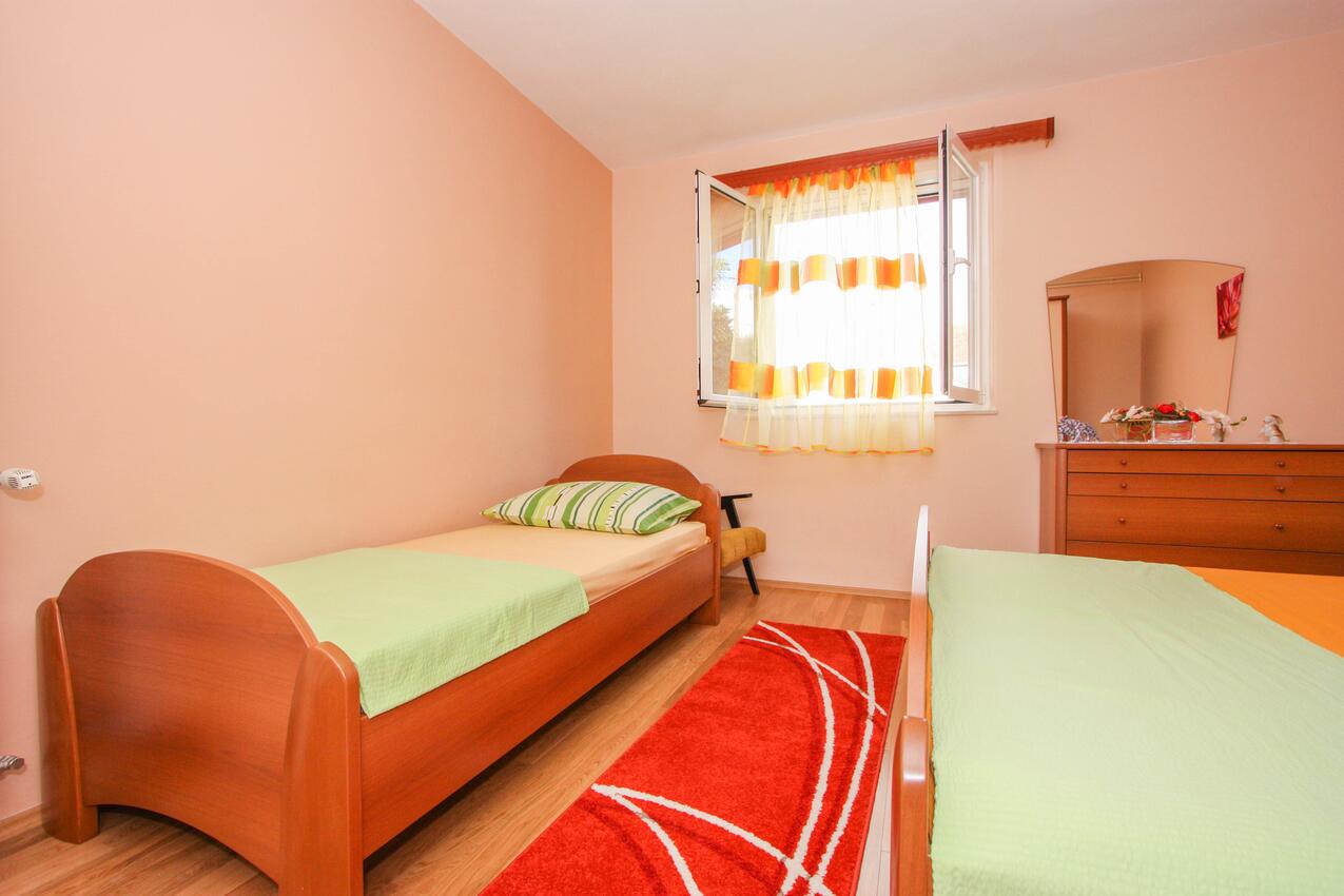 A-17280-a - Private accommodation - Apartments by the sea Arbanija, Čiovo