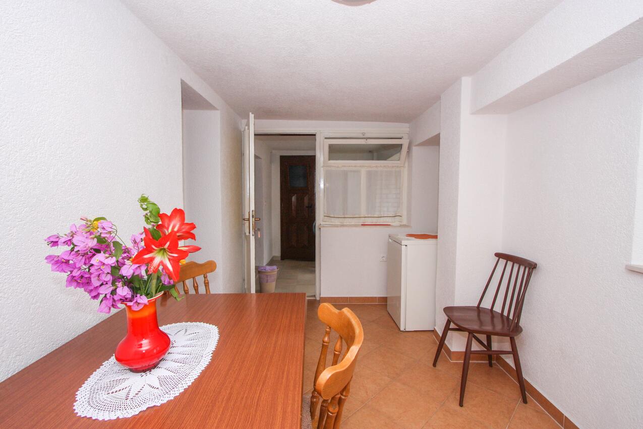 A-17280-b - Private accommodation - Apartments by the sea Arbanija, Čiovo