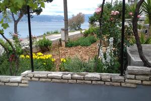 Apartments by the sea Arbanija, Čiovo - 17280