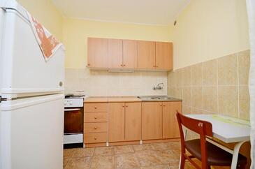 Apartments with parking space Rogoznica - 17318