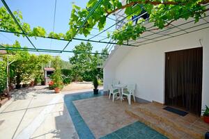 Two bedroom apartment Rogoznica (A-17318-a)