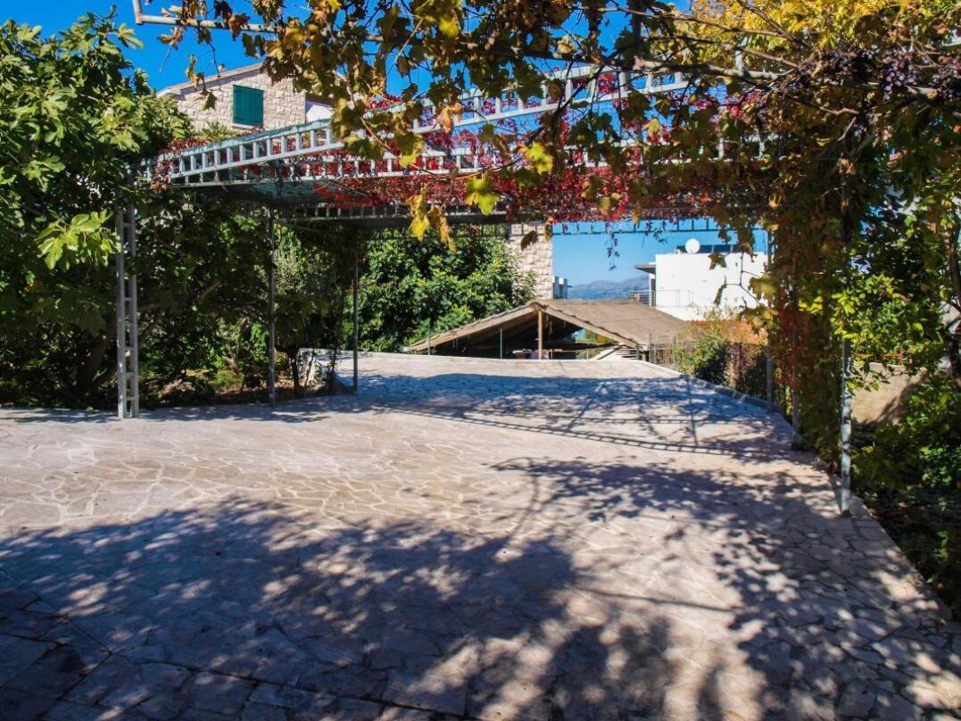 Parcheggio - Appartamenti accanto al mare Postire - Postira, Brazza - Brač