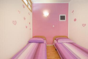 Apartments with parking space Vodice - 17325