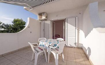Appartementen met parkeerplaats Vodice - 17325