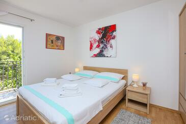 Apartments with parking space Ražanj, Rogoznica - 17328