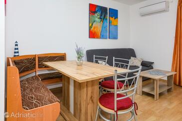 Apartments with parking space Ražanj, Rogoznica - 17328
