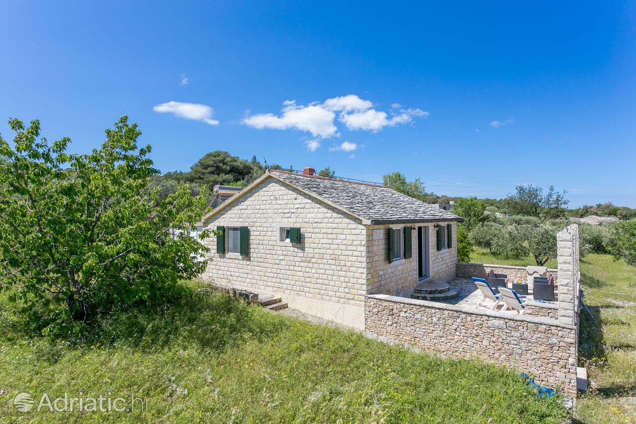 Secluded house with a parking space Supetar, Brač - 17330