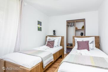 Appartamenti con parcheggio Pinguente - Buzet, Istria Centrale - Središnja Istra - 17333