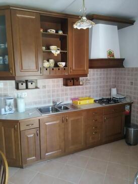 Apartments with parking space Banjole, Pula - 17398