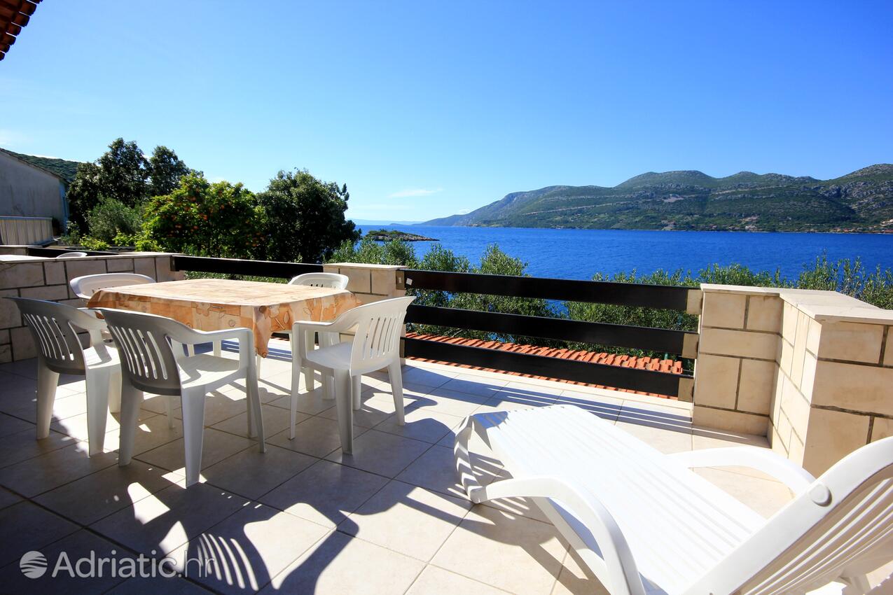 A-174-b - Alloggi privati - Appartamenti accanto al mare Tri Zala, Curzola - Korčula
