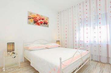 Ferienwohnungen mit Parkplatz Solin, Split - 17426