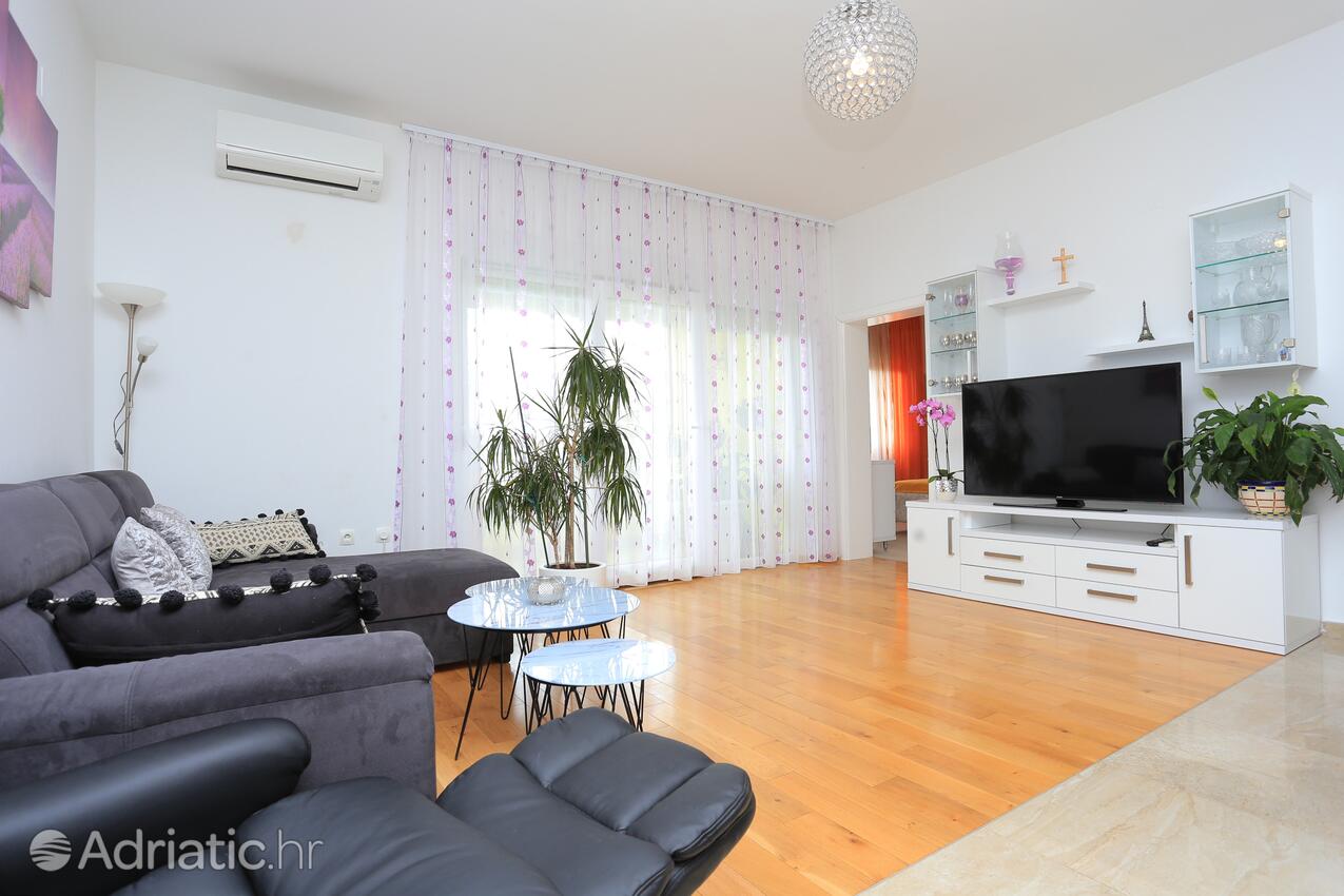 Apartmani s parkingom Solin, Split - 17426