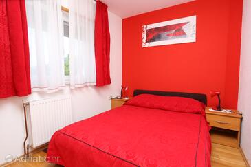 Apartments and rooms with parking space Vranovača, Plitvice - 17428