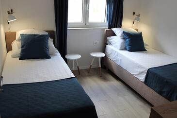 Apartments by the sea Žrnovska Banja, Korčula - 17457