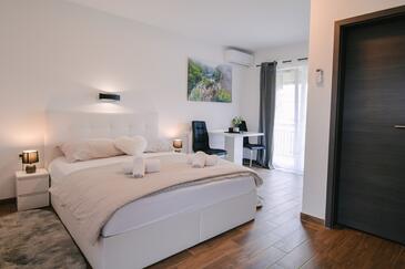 Chambre Vranovača, Plitvice (S-17461-e(