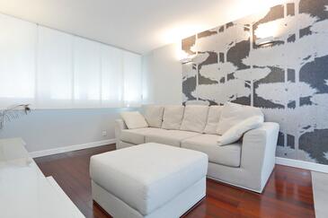 Apartmani uz more Povlja (Brač) - 17472