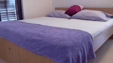 Apartmanok parkolóhellyel Vir - 17492