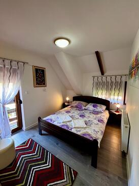 Ház családok részére parkolóhellyel Vranovača, Plitvice - 17508