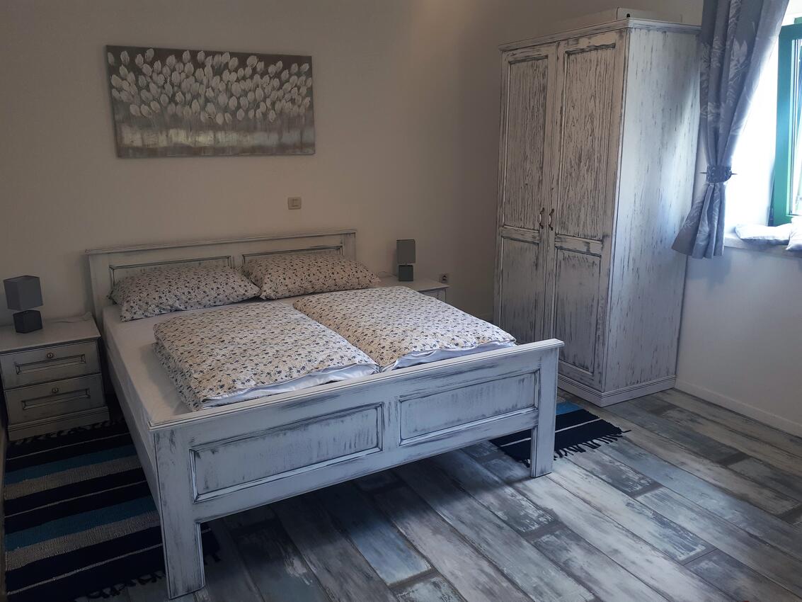 Ferienwohnungen mit Parkplatz Kastelir, Sredisnja Istra - 17528