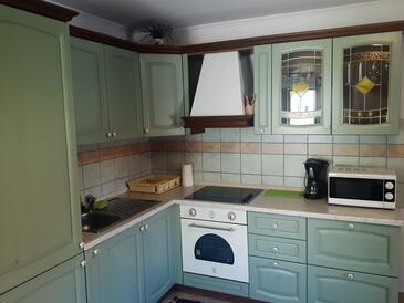 Apartments with parking space Kaštelir, Central Istria - Središnja Istra - 17528