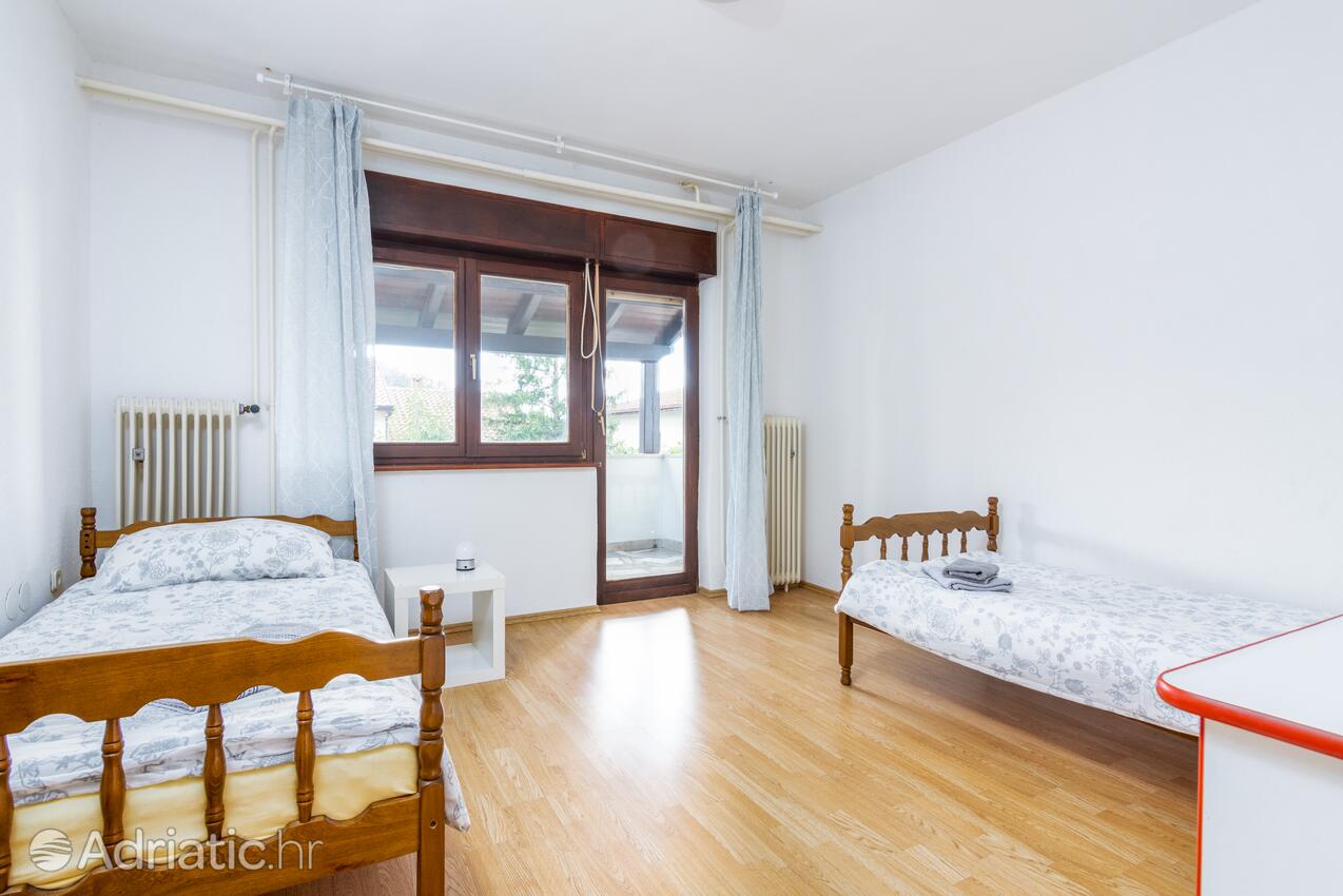 Appartamenti con parcheggio Pinguente - Buzet, Istria Centrale - Središnja Istra - 17562