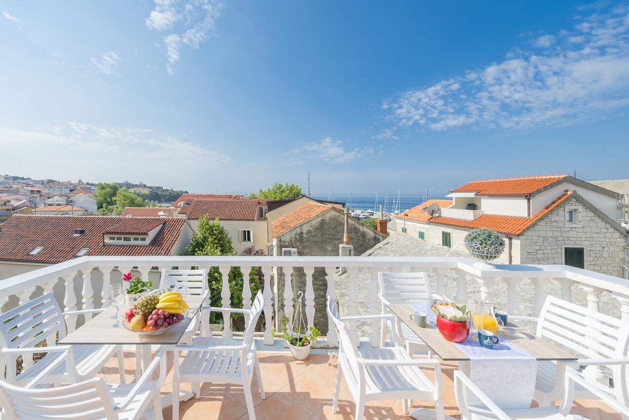 Apartments by the sea Baška Voda, Makarska - 17570