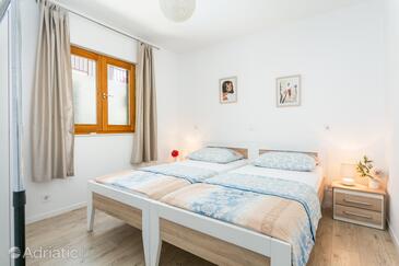 Lejlighedens parkeringsplads Podstrana, Split - 17586