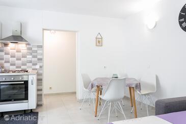 Apartments with parking space Podstrana, Split - 17586
