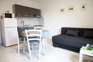 Apartments with parking space Artatore, Lošinj - 17591