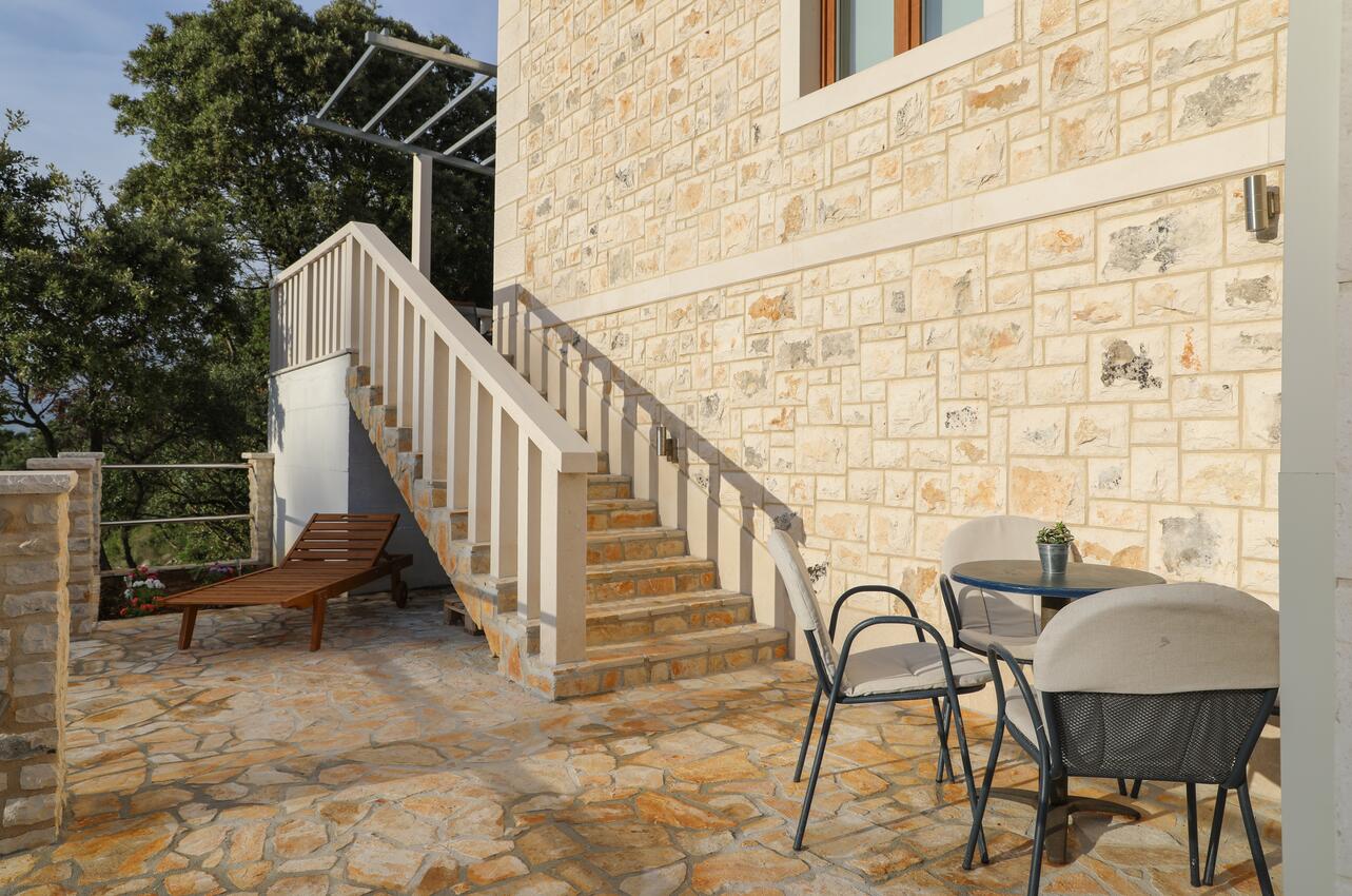 Giardino - Casa dei pescatori accanto al mare Baia Prapratna - Prapatna, Brazza - Brač