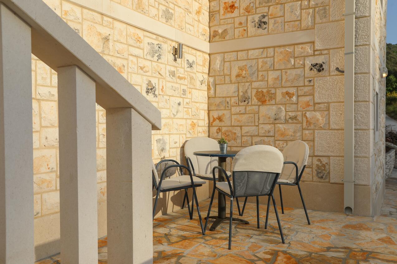 Giardino - Casa dei pescatori accanto al mare Baia Prapratna - Prapatna, Brazza - Brač