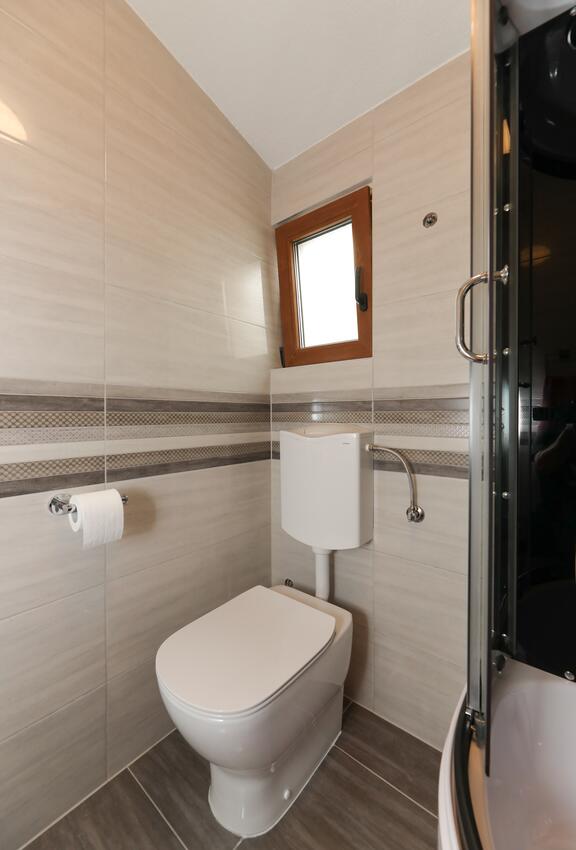 K-17608 - Alloggi privati - Casa dei pescatori accanto al mare Baia Prapratna - Prapatna, Brazza - Brač