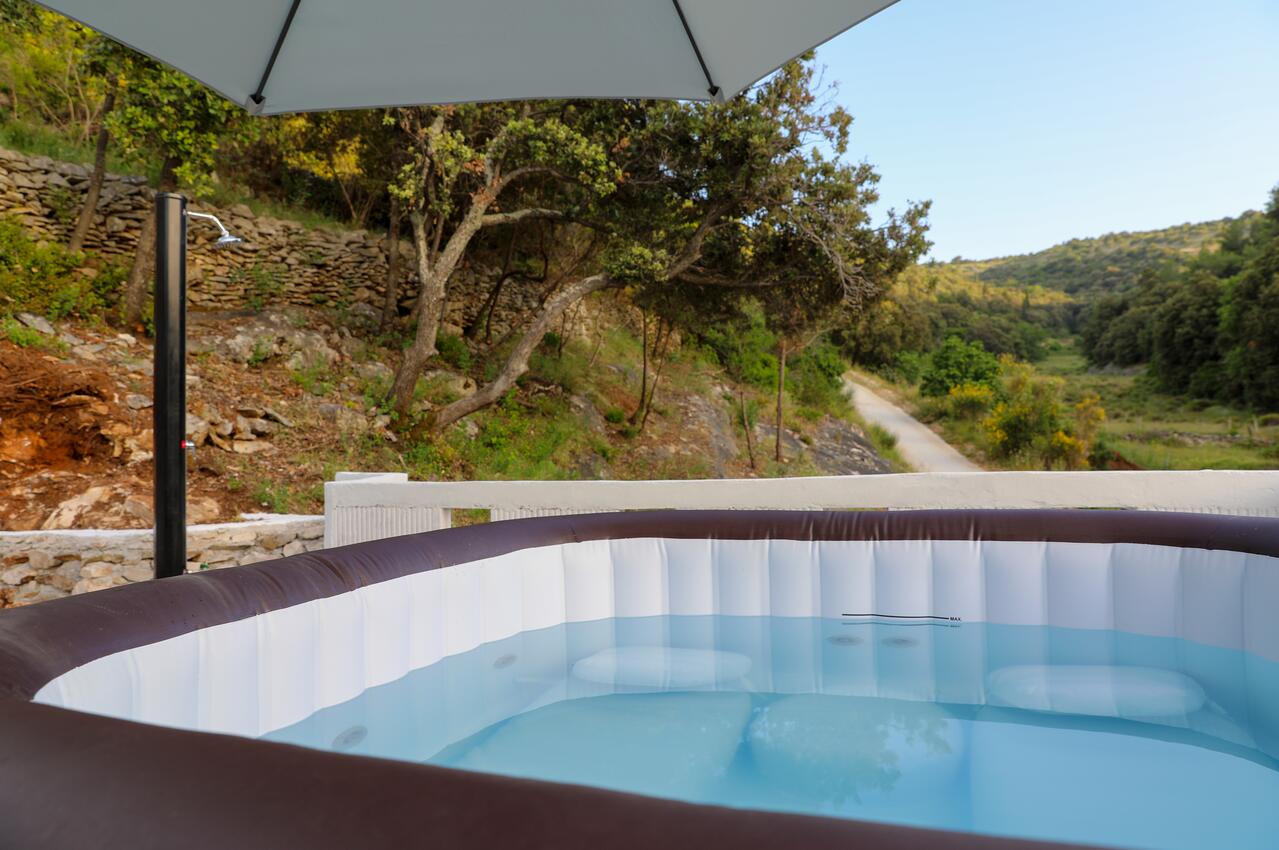 K-17608 - Alloggi privati - Casa dei pescatori accanto al mare Baia Prapratna - Prapatna, Brazza - Brač